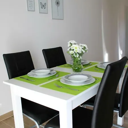 Tea Apartment