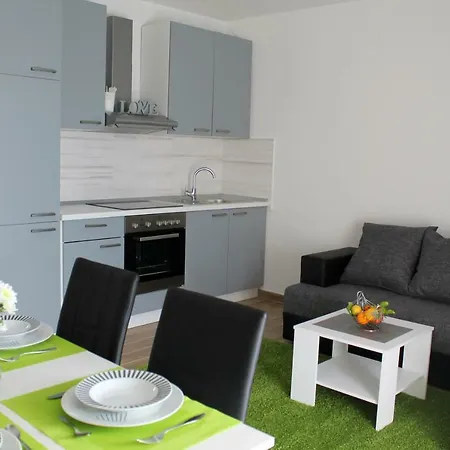 Tea Apartment *